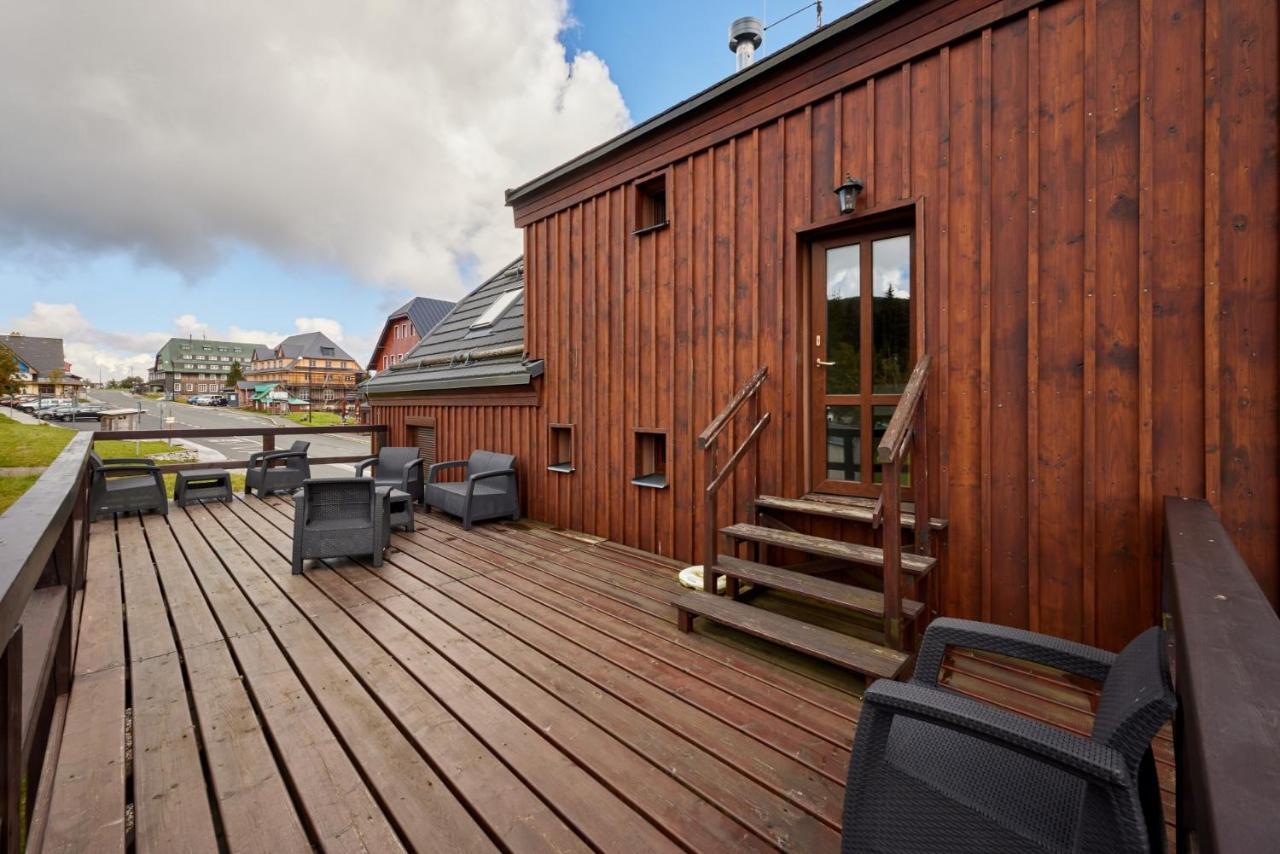 Apartment Eskadra Horni Mala Upa Exterior photo